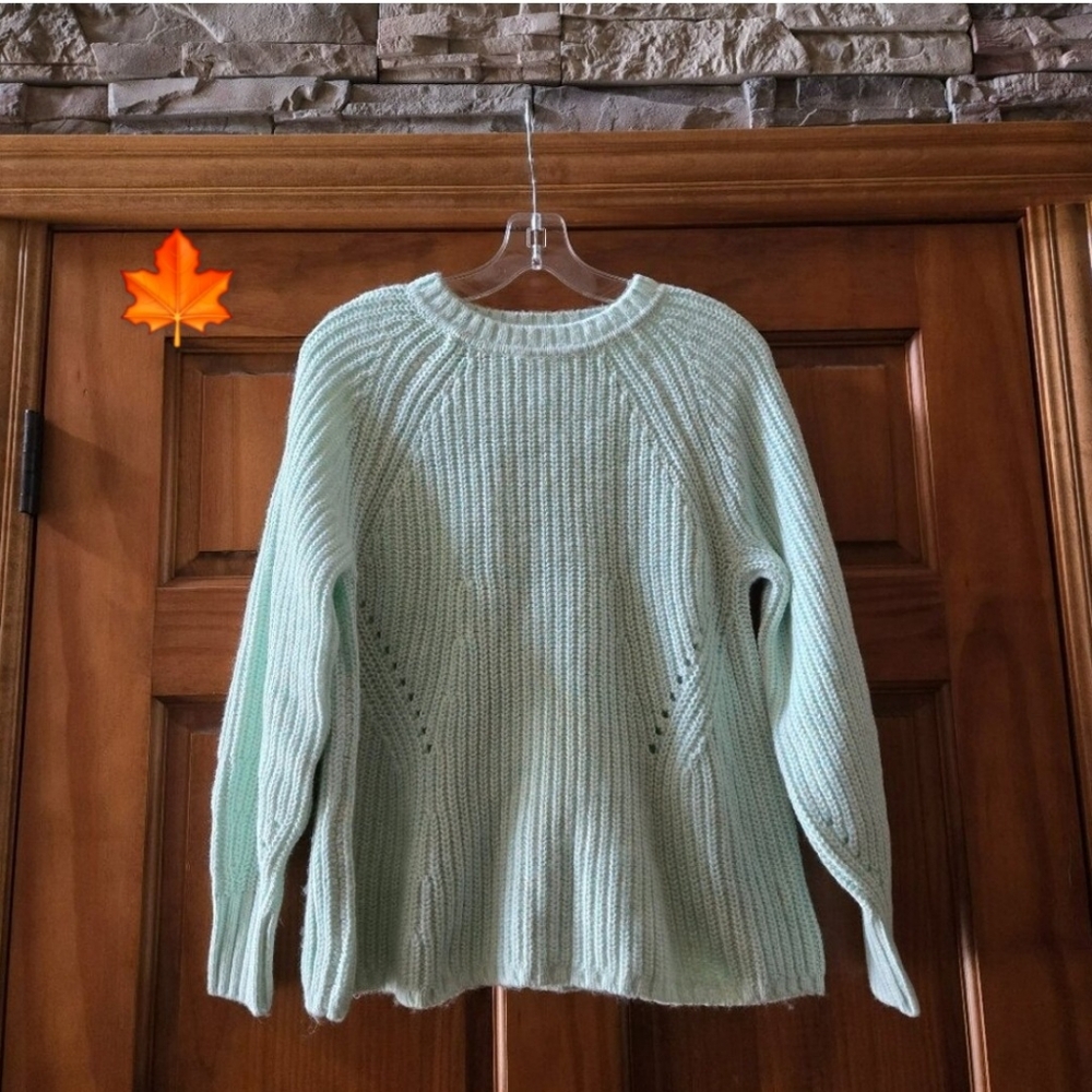 GAP WOMEN'S CHUNKY GREEN SWEATER SIZE M